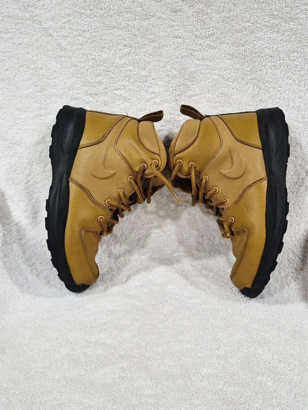 Nike Manoa LTR Boots Boys, Size 2Y, Wheat/Black, BQ5373-700